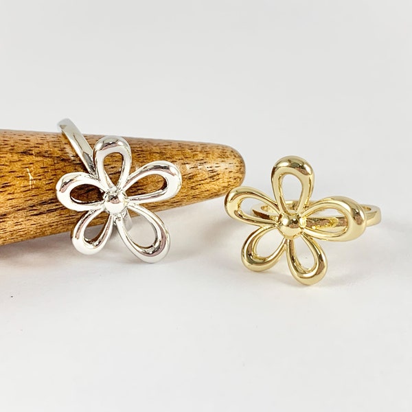 Cute Simple Flower Daisy Adjustable Rings in 18K gold or Silver plated copper