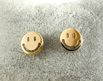 9 bronze different sizes Stud Earring Pair with Cabochon Picture Emoji smileys Smiley face no 9 bronze different sizes Stud Earring Pair with Cabochon Picture Emoji smileys Smiley face no