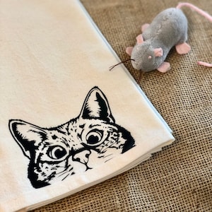 Peeping Cat / Gift For Cat Lovers / Flour Sack Towel