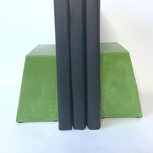Modern Bookends, Book ends for heavy books, Stone bookend, Kitchen book end, bookends minimalist, Unique bookends, single purple bookend,