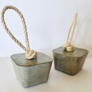 Heavy door stop, movable rope knot concrete cement colorful door stop, unique handmade housewarming gift, door stop holder, door stopper