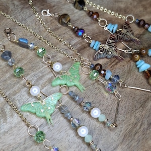 Luna Moth Glasses Chain | Labradorite & Glass Pearl | Lightweight Eyeglass Chain | Gifts for her | Gold and Silver image 4