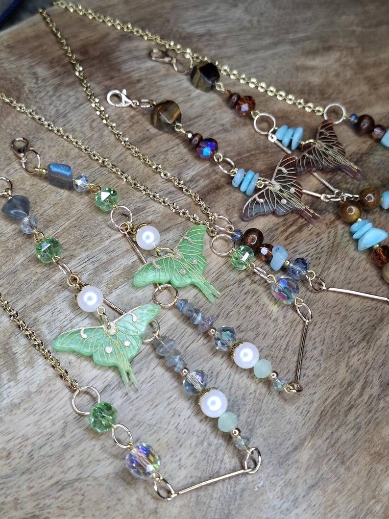 Luna Moth Glasses Chain | Labradorite & Glass Pearl | Lightweight Eyeglass Chain | Gifts for her | Gold and Silver image 4