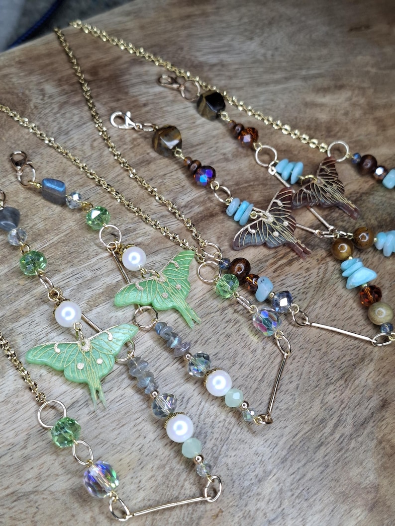 Luna Moth Glasses Chain | Labradorite & Glass Pearl | Lightweight Eyeglass Chain | Gifts for her | Gold and Silver image 2