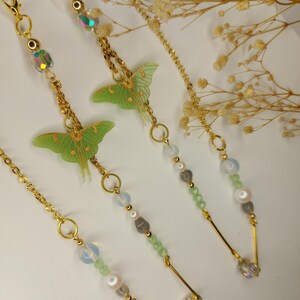 Luna Moth Glasses Chain | Labradorite & Glass Pearl  display picture 2