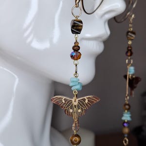 Luna Moth Glasses Chain | Labradorite & Glass Pearl | Lightweight Eyeglass Chain | Gifts for her | Gold and Silver image 3