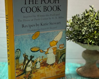 Vintage 1970's the Pooh Cook Book & the Pooh Party Book - You