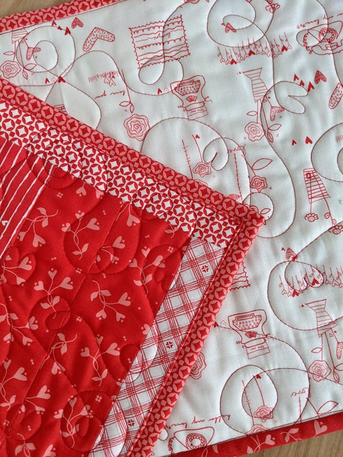 Valentine's Day Table Runner | Etsy