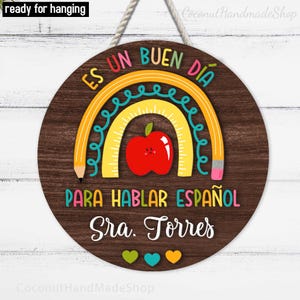 Custom Spanish Teacher Door Sign, Maestra Classroom Sign, Bilingual Latina Teacher Welcome Sign, Personalized Language Teacher Door Hanger