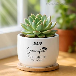 Personalized Planter Graduation Gift, You Did It Planter, Graduation Plant Pot, Graduation Flower Pot,Graduation Gifts for Her,Class of 2025