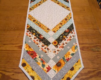 Fall Table Runner, Quilted Autumn Patchwork Thanksgiving Decor, Harvest Table Topper, Rustic Kitchen Seasonal Home Gift, 13.5" x 48"