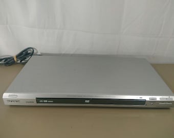 Lettore DVD/CD Sony DVP-NS71HP color argento con telecomando, uscita HDMI, upscaling 720p/1080i, testato.