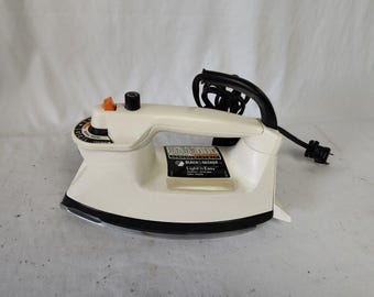 Black & Decker light 'n easy stoomstrijkijzer X2F393WHD vintage