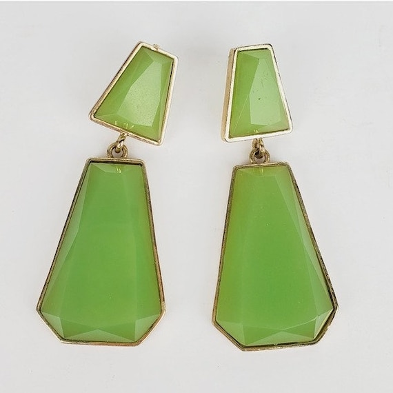 Green Faux Jade Lucite Molded Flower Gold Tone Mid Century Clip Earrings