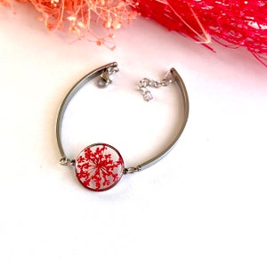 Bracelet argent inclusion de la fleur dentelle de la Reine Anne séchée rouge cadeau de Fête des Mères pour elle image 2