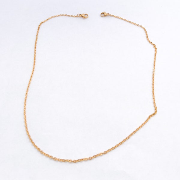 Double clasp chain necklace in gold color stainless steelwith customizable length for women and men