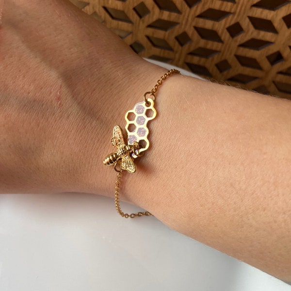 Bracelet petite ruche d'abeille or