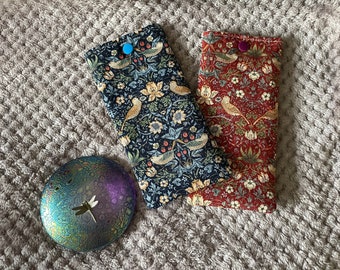 William Morris ‘The Strawberry Thief’ fabric phone/glasses case. Fully padded, snap fastener. Mother’s Day gift red or navy