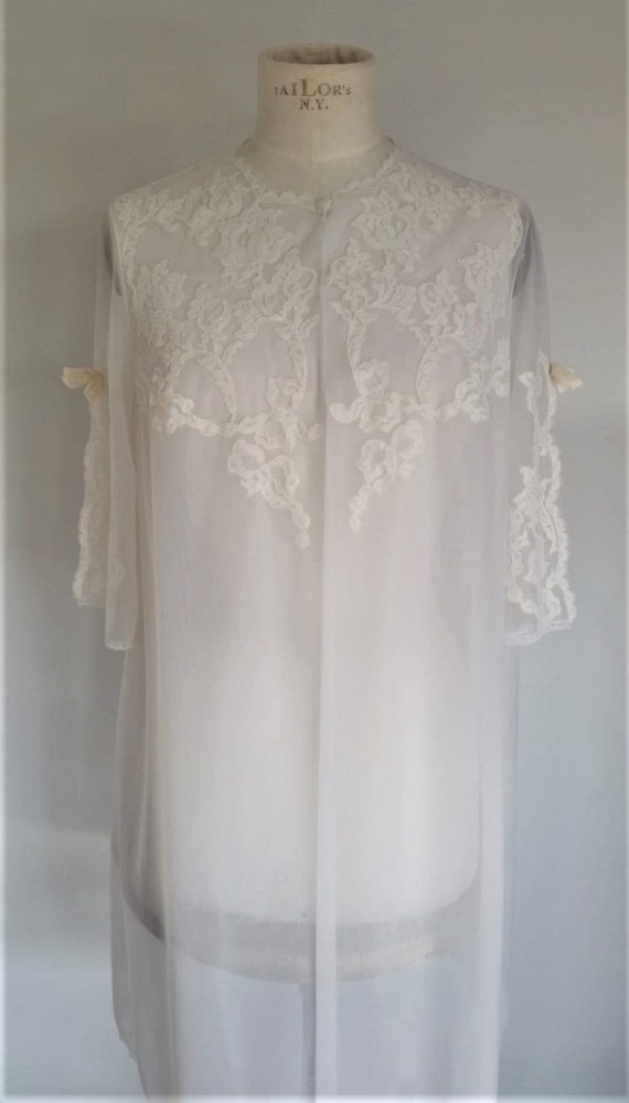1960’s vintage Italian lace robe | sheer bridal ne
