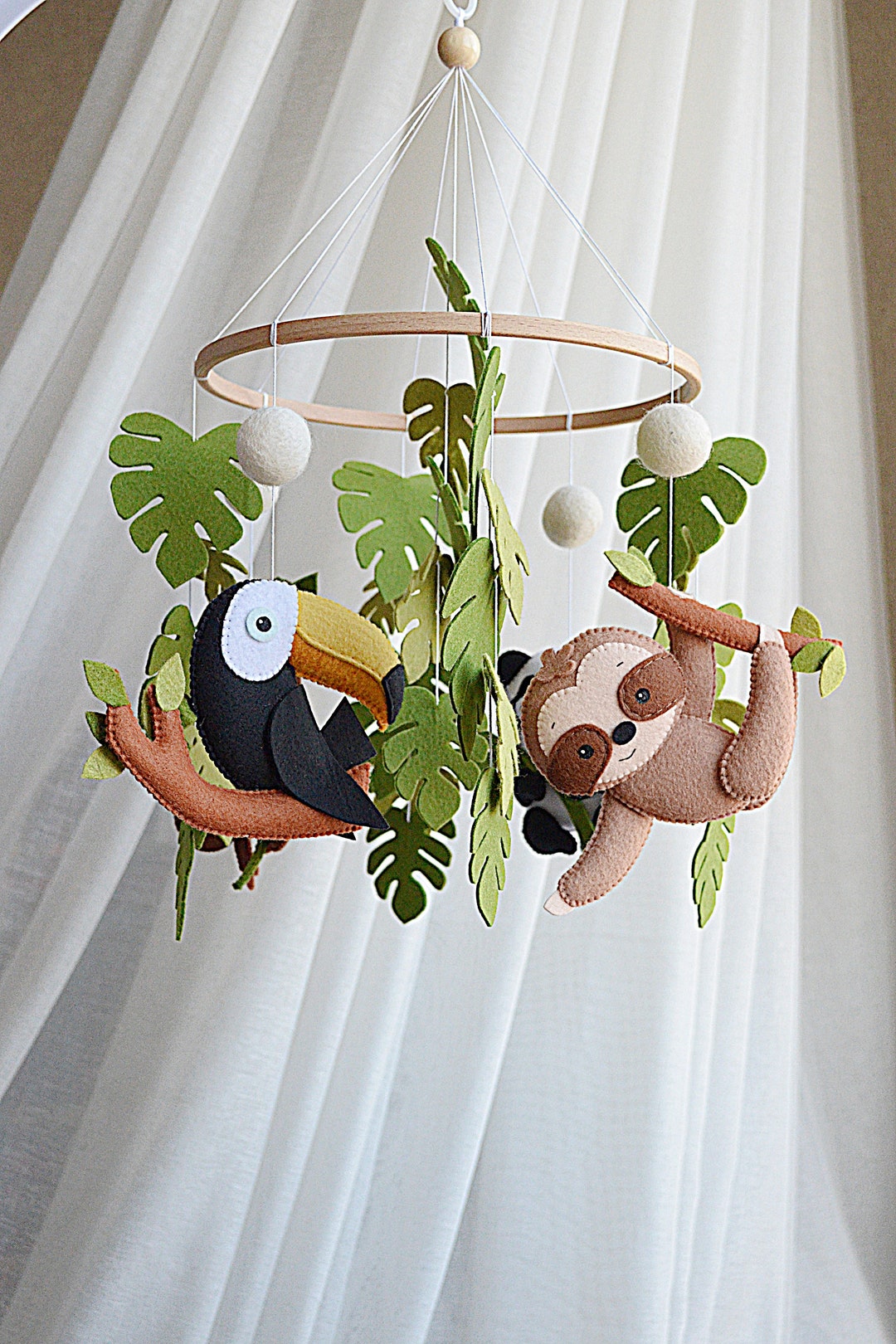 Safari Baby Mobile, Crib Mobile, Lion Baby Mobile, Giraffe Baby Mobile