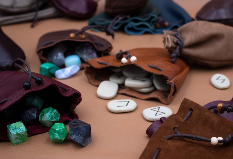 14 colours, handmade genuine leather pouch, 2 sizes / Larping pouch / Bushcraft pouch / Drawstring pouch / Reenactment pouch / Dice bag image 2