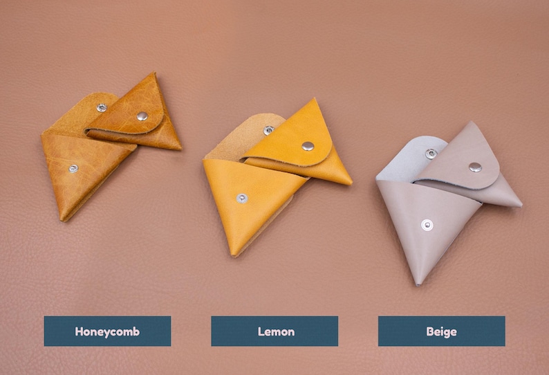 24 colours, handmade genuine leather triangle pouch / Coin pouch / Change purse / Headphone holder / Leather pouch image 4