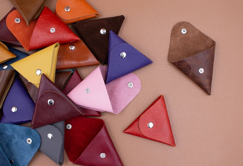 24 colours, handmade genuine leather triangle pouch / Coin pouch / Change purse / Headphone holder / Leather pouch image 2
