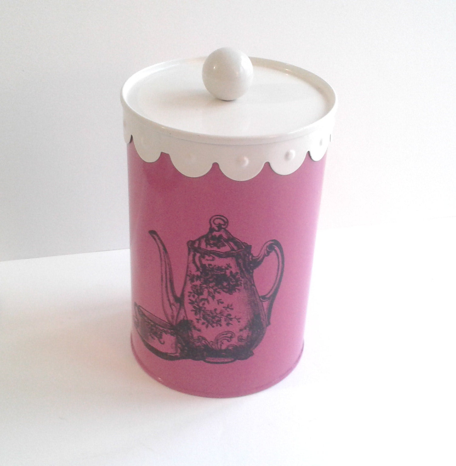 Jolie Boîte à Thé en Métal, avec Couvercle Hermétique.