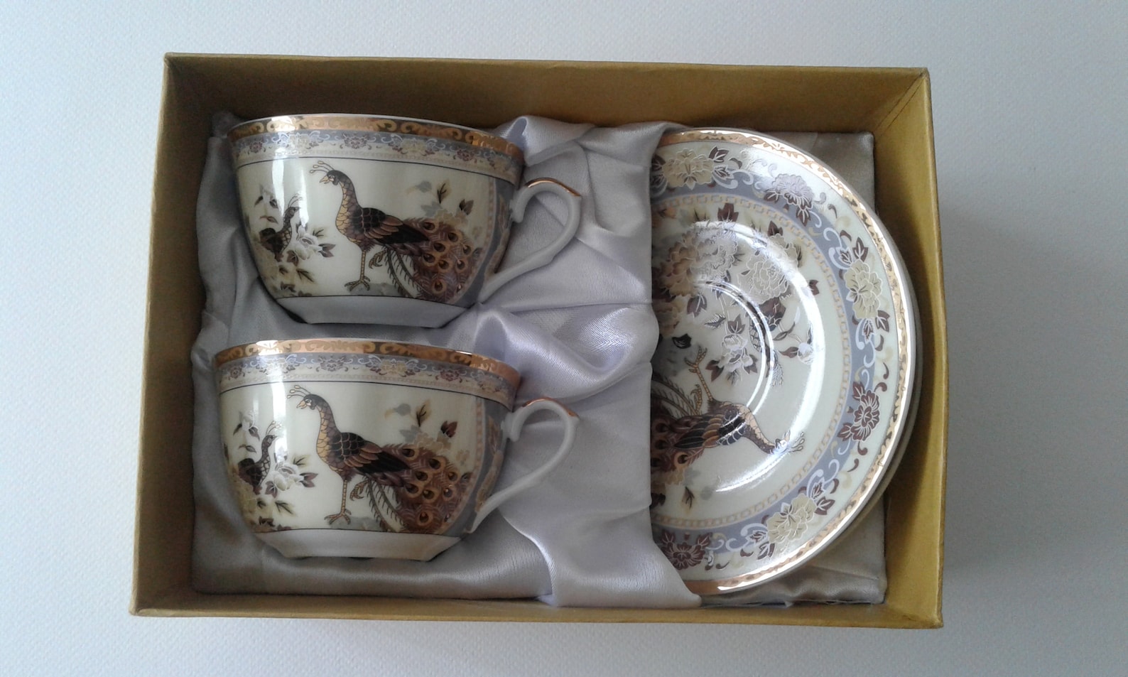 Yamasen gold collection fine porcelain japan. Yamasen gold collection чайный сервиз. Yamasen gold collection fine porcelain 24ct gold. Посуда yamasen gold collection. Yamasen fine porcelain.