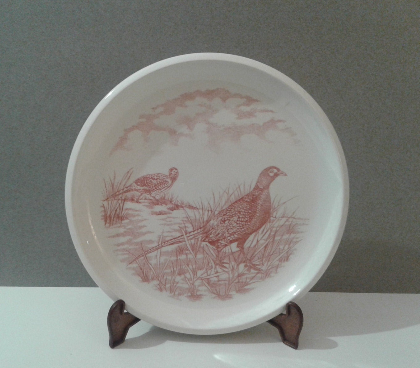 Magnifique Assiette Motifs Oiseaux | Faisans, en Porcelaine Rouge et Blanche, Manufacture Royale Boc