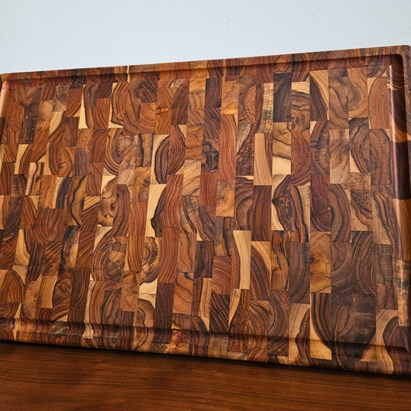 Superb Giant Cutting Board - End Grain Teak Wood / BBQ - Gift - Father's Day - Christmas Gift - Weeding Gift
