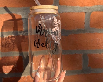 Frühlingsblüten-Blumen-wiederverwendbarer 16 Unzen Glasbecher, Mitarbeiter-Geschenk, Muttertagsgeschenk, Lehrer-Geschenk, Geburtstag, Brautjungfern-Geschenk, Brautgeschenk