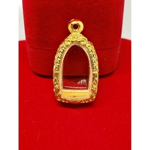 Empty pendant deals cases