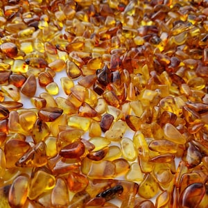 100g light natural Baltic amber stones, polished amber stones, wholesale amber, free shape amber stones, wholesale deal, lemon amber stones