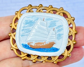 Miniatura in metallo morbido Ormolu, nave Clipper, arte da parete vintage per casa delle bambole nautica