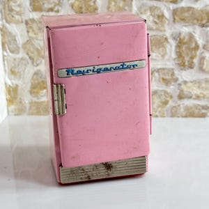 Dollhouse Retro Pink Refrigerator, Tin Miniature Kitchen AS IS
