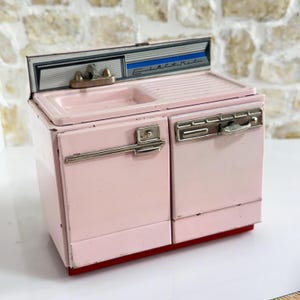 Dollhouse Retro Pink Refrigerator, Tin Miniature Kitchen Sink Dishwasher