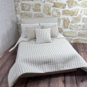 Dollhouse Bed, Miniature  1:12