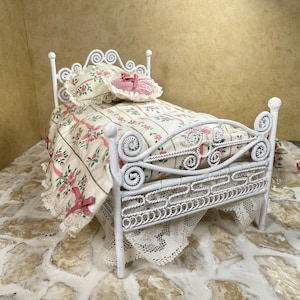 Dollhouse Bed, Handmade Bedding, Wire Wicker Miniature Vintage 1:12