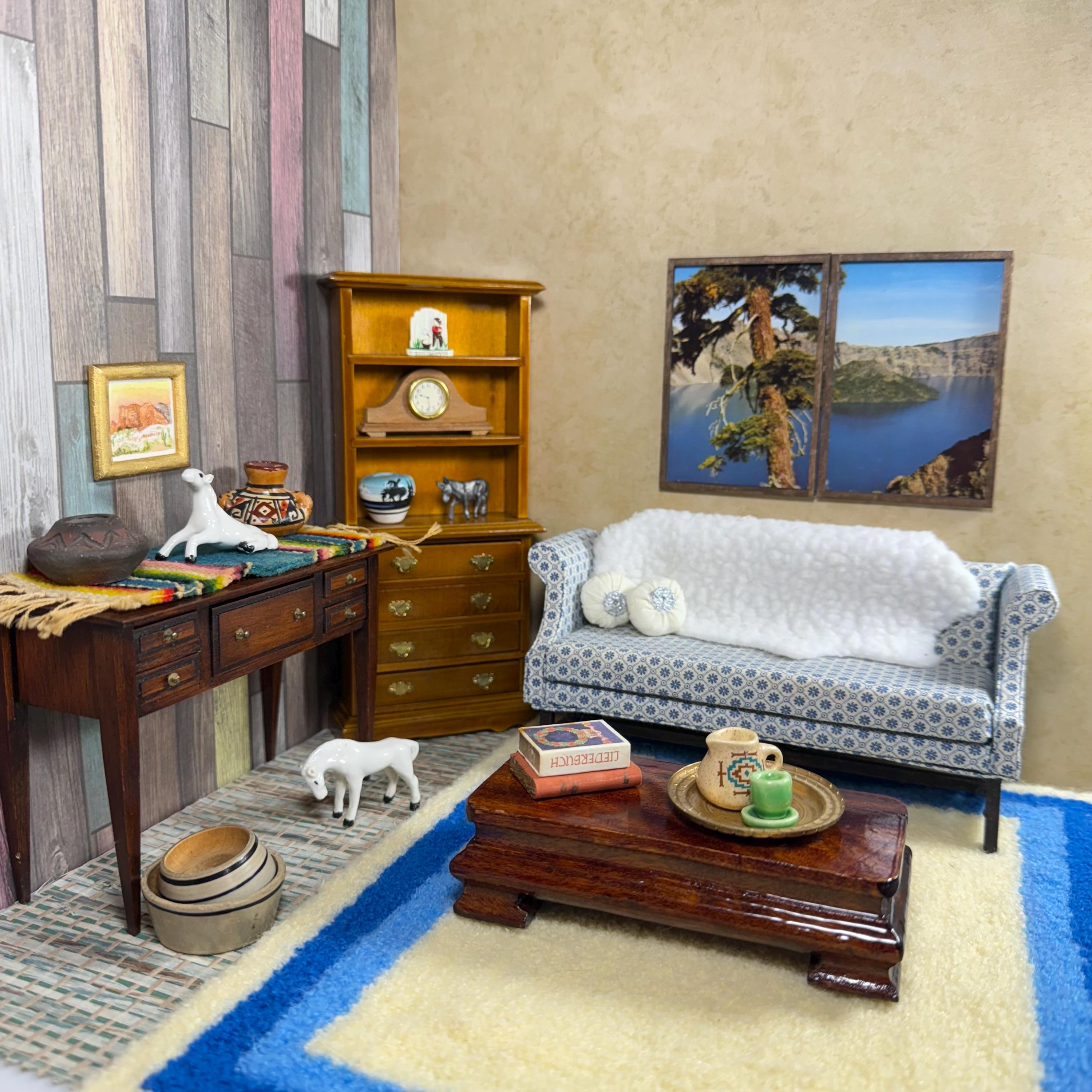 1点モノ／UKヴィンテージ／チッペンデール／1Pソファ／本革／PENDLETON ドールハウス ヴィンテージ チッペンデールソファ ブルー＆ホワイト 1