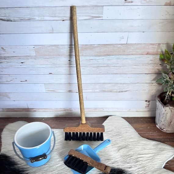 Dolls & Miniatures Miniatures Dollhouse Miniatures Cleaning Brush Broom German Kitchen