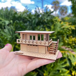 Mini Mid Century Modern Shop Building Kit The Kelly, 1:144 scale image 2