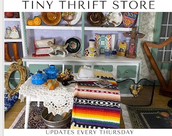 Tiny Thrift Store Meubles et accessoires pour maison de poupée, miniatures vintage