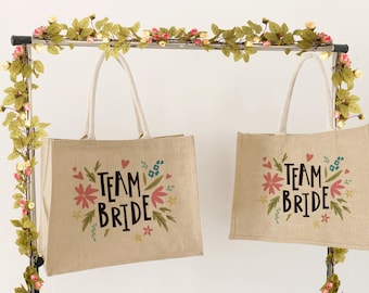 Burlap Tote Bags Personalized Bridesmaid Gift Bag Custom Name Bachelorette Party Beach Jute Bag Mother of Bride Wedding Favors Set of 3 4 5