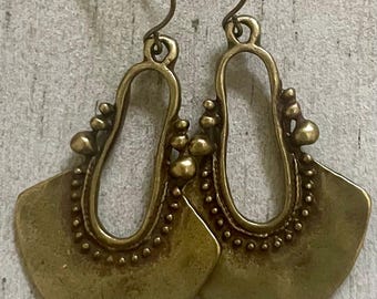 Bronze Charm Earrings, Rustic Antiqued Bronze Earrings, Earring Gift, Bronze Jewelry, Bohemian Copper Earrings, Dangling Bronze Earrings