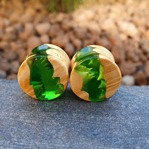 Organic Sono Wood Heart Shaped Tunnels 25mm (1