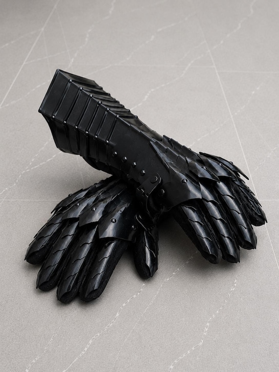 Black Medieval Gauntlet Gloves | M Steel Leather Knight Armor Cosplay LARP Renaissance Accessory