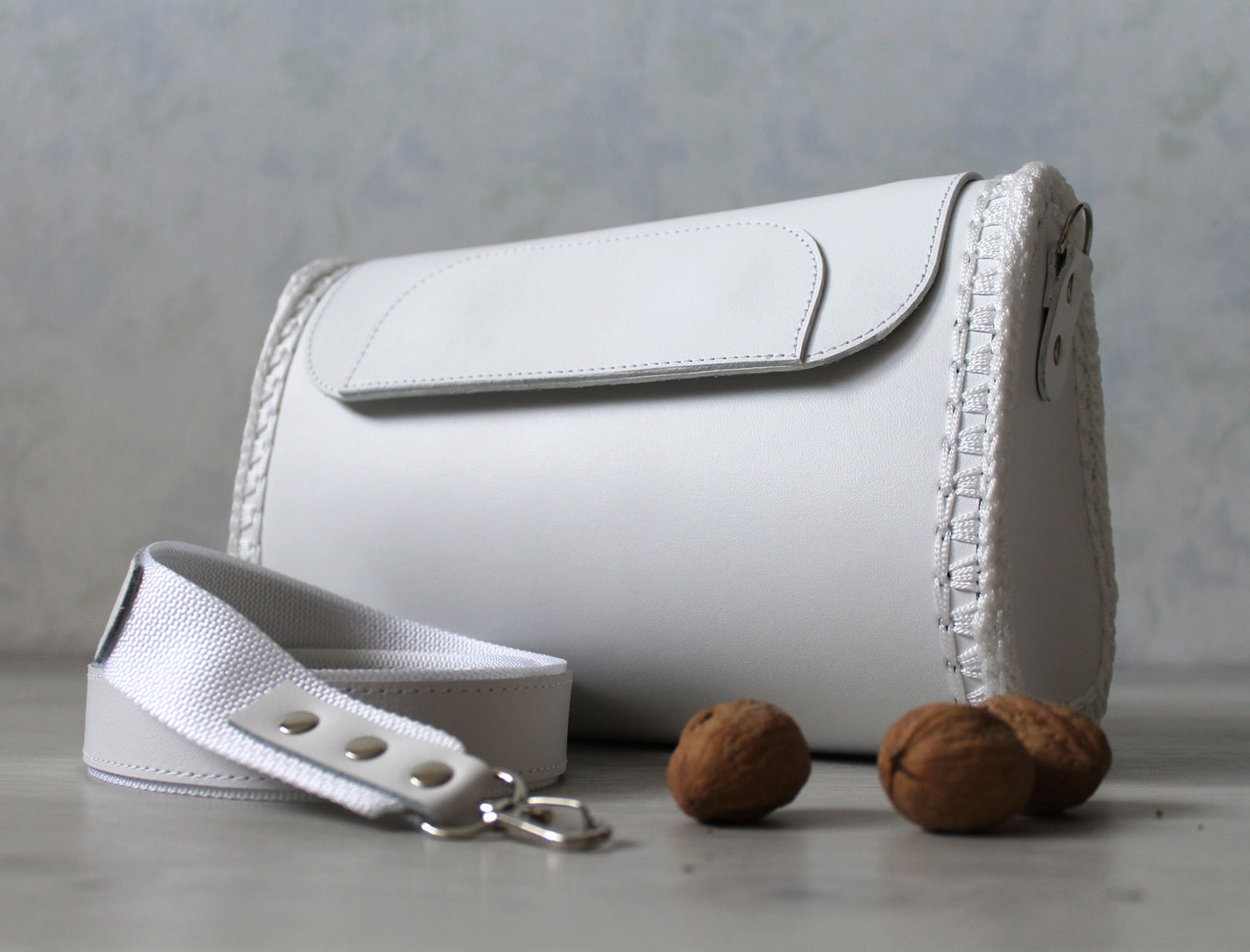 White leather shoulder bag with yarn Etsy