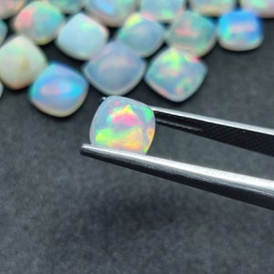 Pain de sucre opale éthiopienne naturelle flashy ultime, cabochon de pain de sucre opale, pain de sucre opale naturelle Welo Fire Lot, fabrication de bijoux d'opale.