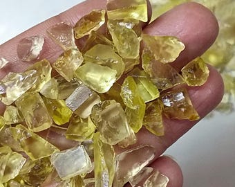 Piedra preciosa de cuarzo limón natural en bruto, espécimen de cristal curativo